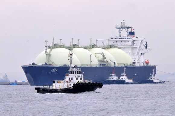日本郵船「LNG FLORA」_e0158925_20572420.jpg
