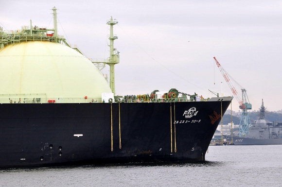 日本郵船「LNG FLORA」_e0158925_214108.jpg