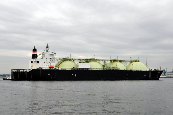 日本郵船「LNG FLORA」_e0158925_2161275.jpg
