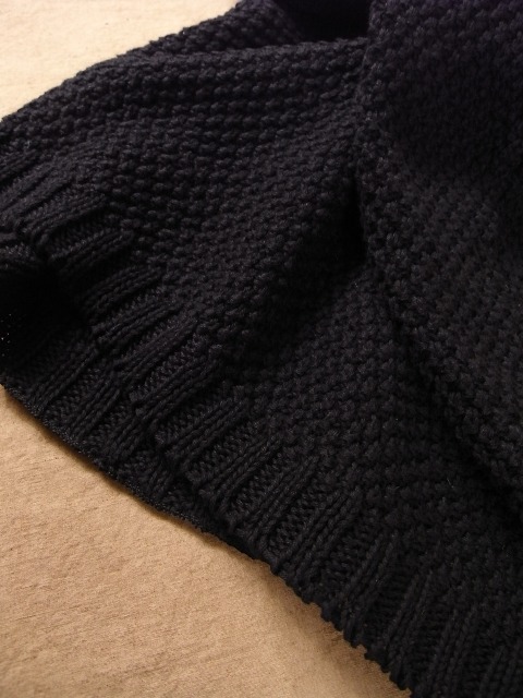 spoon-neck knit vest　2013_f0049745_16442861.jpg