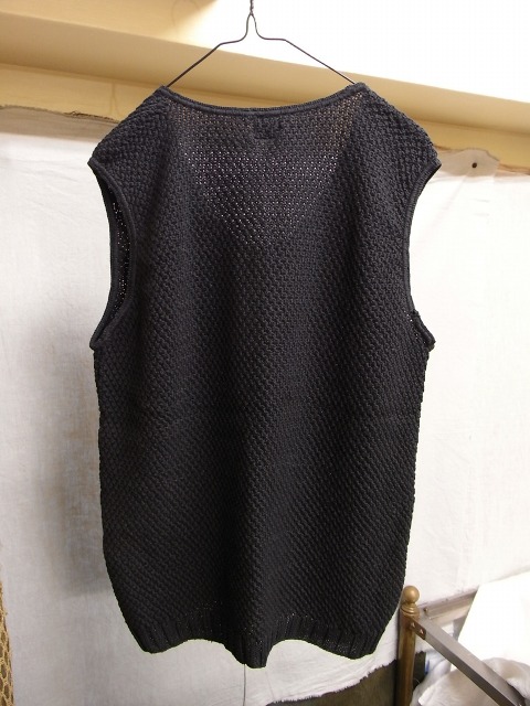 spoon-neck knit vest　2013_f0049745_1645188.jpg