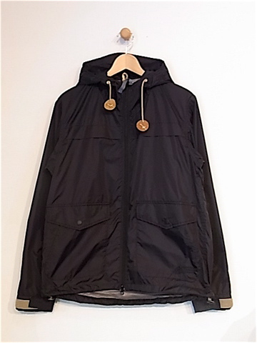 MT RAINIER DESIGN / WINDSHED HOOD JACKET_f0139457_1439777.jpg