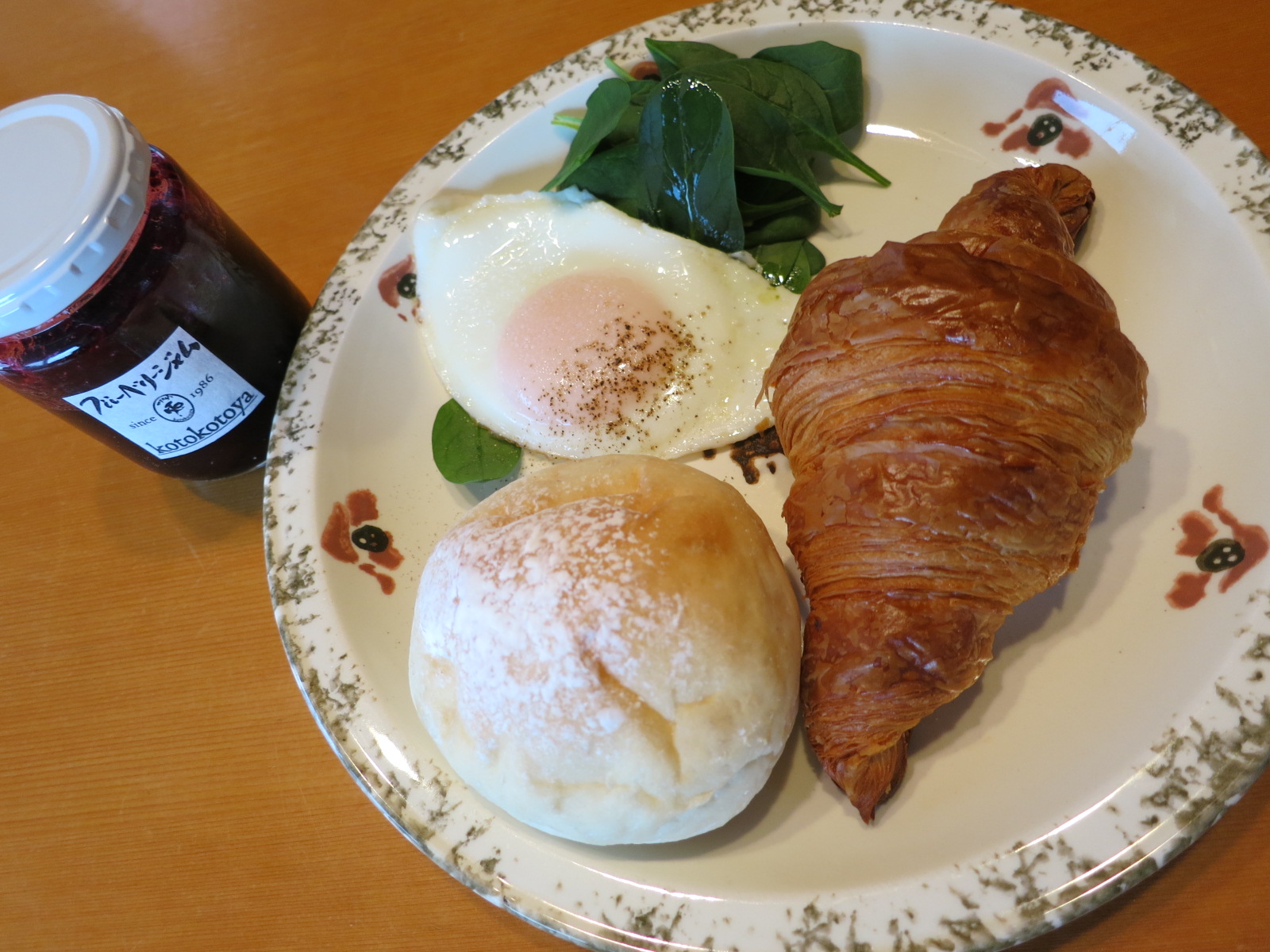 朝食、さまざま_c0260460_13411410.jpg