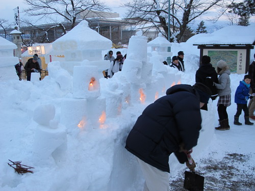 上杉雪灯篭まつりの松岬公園、２月９日（６）_c0075701_238444.jpg