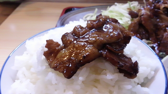 御食事処 川勝 お昼のガッツリ焼肉定食の王道!これ知らないと損します!!! 四日市市芝田_d0258976_2172554.jpg