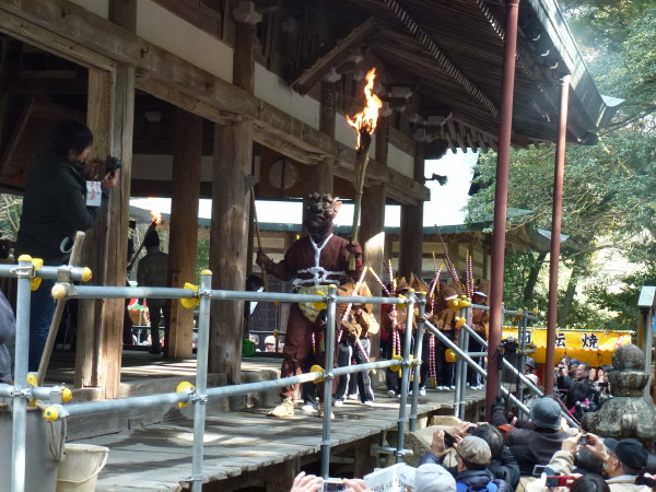 押部谷の近江寺での鬼やらい　on　2013-2-11_b0118987_842474.jpg