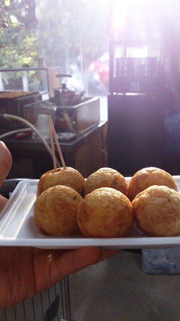 たこ焼きでなごみます_e0167593_191727.jpg