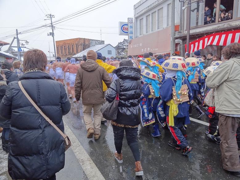 天下の奇祭・一関市大東大原の水掛祭に行った_f0075595_1531190.jpg