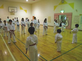 新発寒道場 女子空手家パワー!_c0118332_22482273.jpg