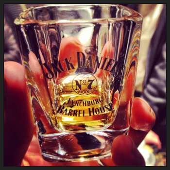 Jack Daniel\'s(ジャック ダニエル)期間限定公式バーで飲み比べ_c0060143_2139519.jpg