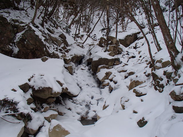 2/9~10 鈴鹿山脈 クラシ谷・地獄谷_e0189446_2312242.jpg