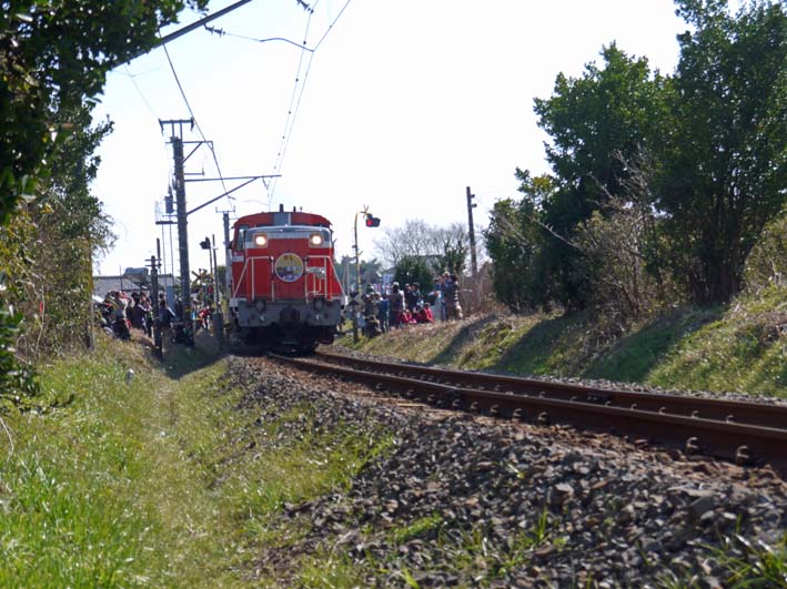 44年ぶり！ＳＬ故郷・東庄町を疾走、震災復興の願いこめて_c0014967_15423883.jpg