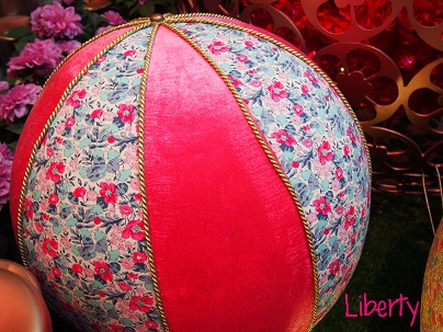 Libertyの獅子舞_d0088196_10434528.jpg