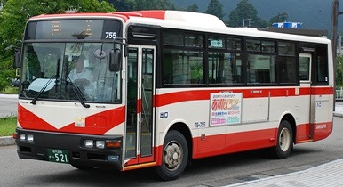 加賀白山バスのMK 2題_e0030537_23285552.jpg