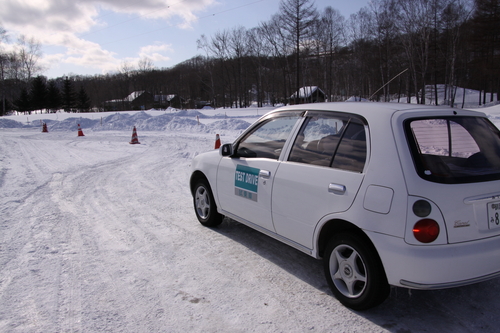雪道試乗体験してきました。　２月１４日_f0113639_14212476.jpg