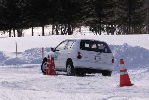 雪道試乗体験してきました。 2月14日_f0113639_1429749.jpg