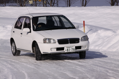 雪道試乗体験してきました。 2月14日_f0113639_14302622.jpg