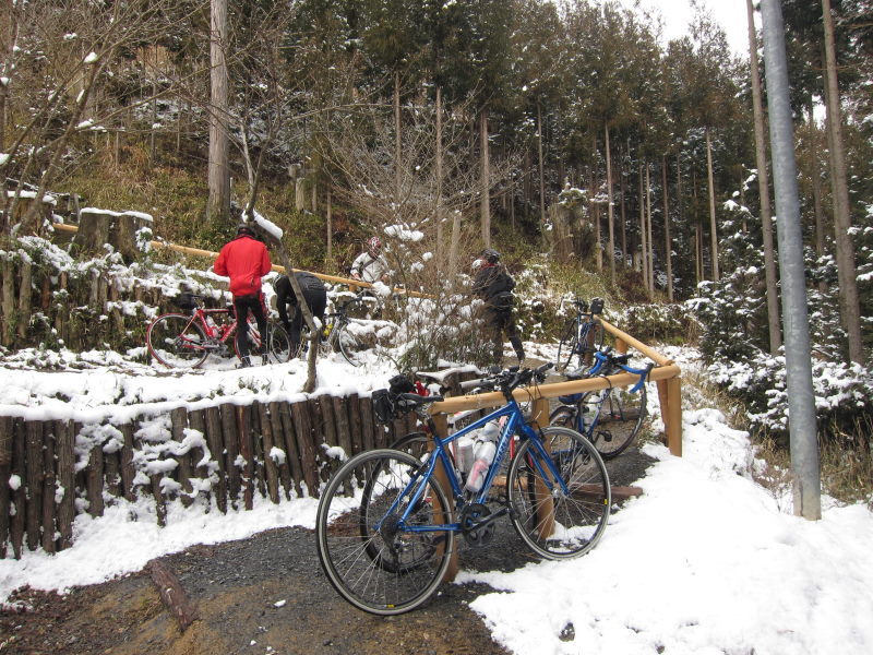 厳寒から隔離された平和な世界へ。ひと時の至福。ー京都北山ハンバーグライド③_e0138081_5325690.jpg