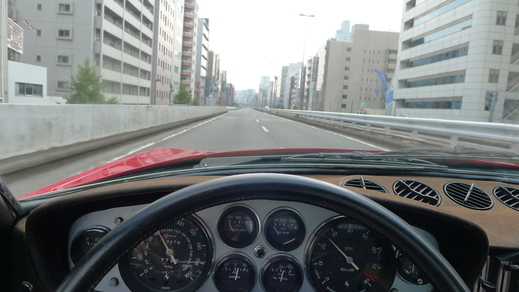 里帰りする2台のFerrari_a0129711_1835499.jpg