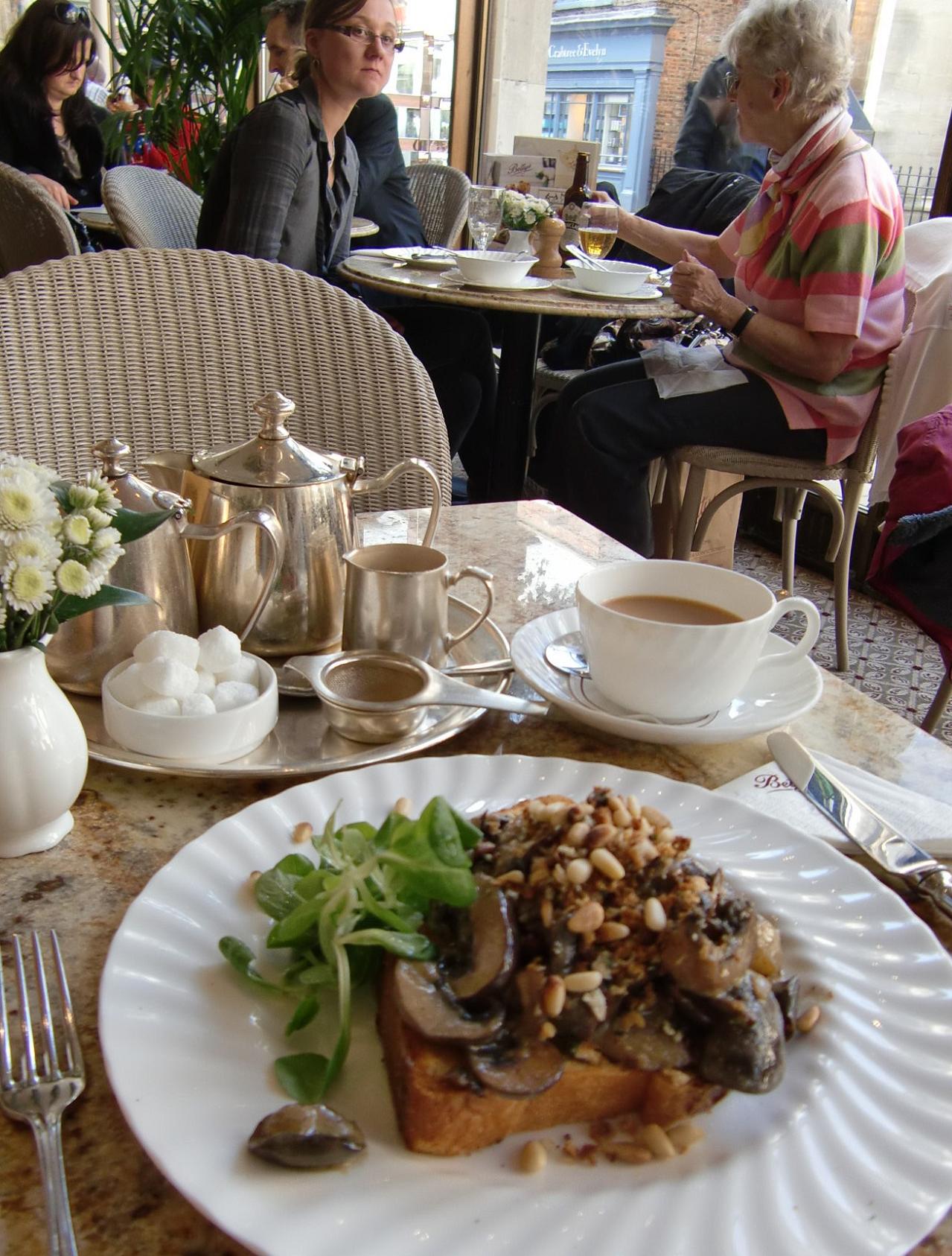 2012 イギリスの旅　Bettys 巡りー２_c0139629_19582177.jpg