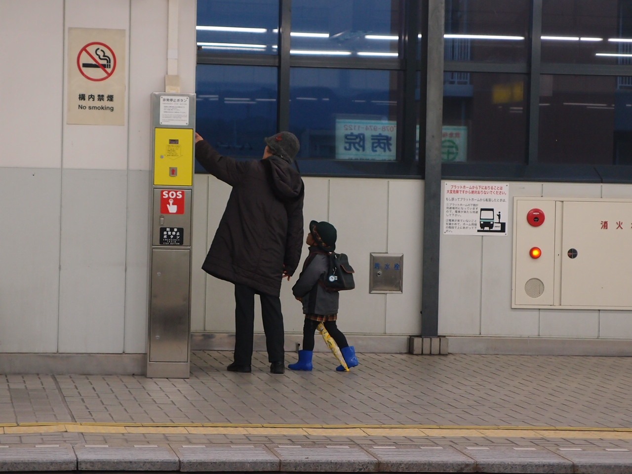 風と花の街　　　　　　　　_e0093336_20171356.jpg