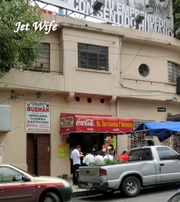マイブームのTaqueria　(タコス屋）　Tacos de Carnita_a0254243_4465452.jpg
