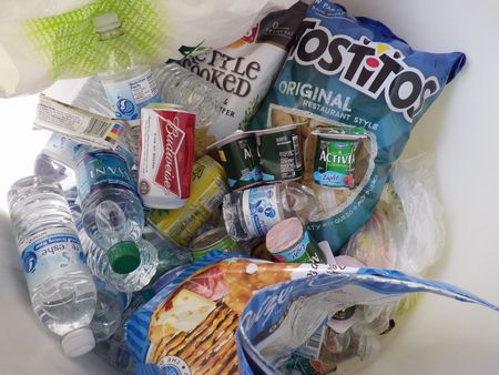 食べ物のモッタイナイを解消できるFOODBANK!!_e0105047_16151333.jpg
