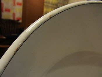 louis poulsen enamel lamp_c0139773_1845358.jpg