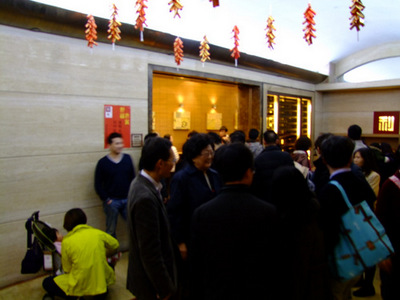 「香港・旧正月 利苑(リーガーデン)の仏跳墻スープ」_a0000029_11435367.jpg