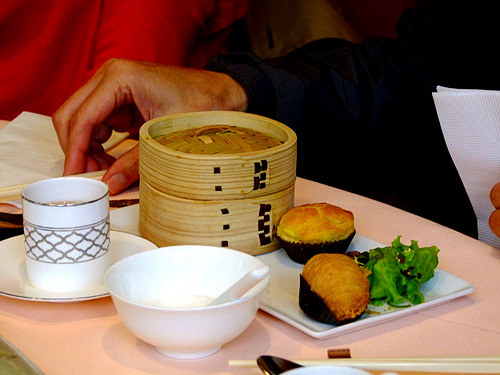 「香港・旧正月 八月軒(ジャスミンガーデン)の飲茶ランチ」_a0000029_13403623.jpg