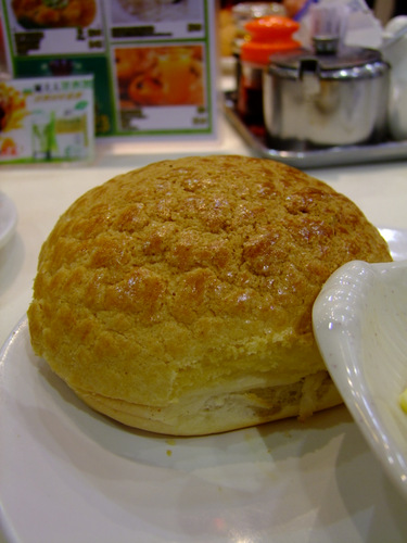 「香港・旧正月 チムサーチョイ デザート食べ歩き」_a0000029_1651179.jpg