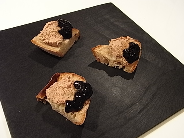 鶏レバーのムース・バルサミコのジュレ添え_b0145846_20414290.jpg