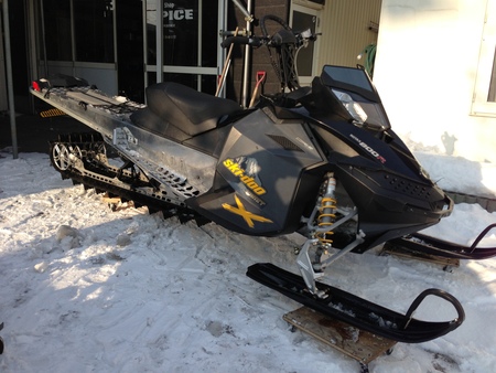 SKIDOO XP 174 売ります。　スノーモービル中古_f0044558_816236.jpg