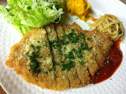 ミラノ風っぽいカツレツ_c0128487_18402831.jpg