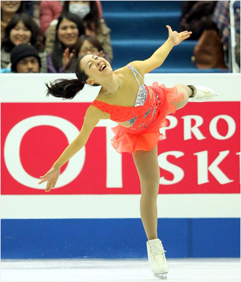 浅田真央選手、会心のトリプルアクセル －2013年四大陸選手権