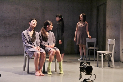 4人の女性振付家による公演「カトルカール」終わる_d0178431_18201583.jpg