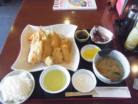 春を求めてイザリCafe_e0201281_201373.jpg