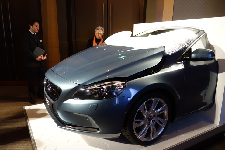 The All-New VOLVO V40 Preview in GRAND HYATT TOKYO_a0287336_19374955.jpg