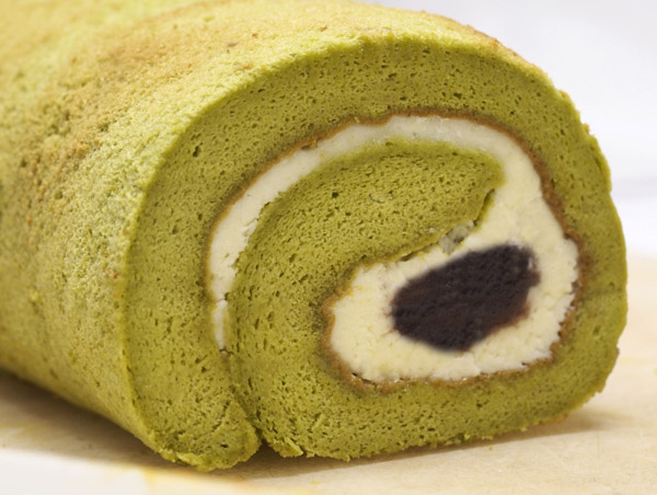 ロールケーキをきわめるのだ_f0134939_2123581.jpg