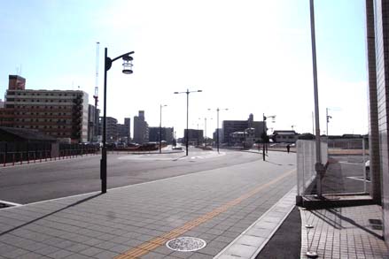 近鉄 大和西大寺駅 北側の駅前広場 2倍に拡張整備と 平城宮跡の散歩道