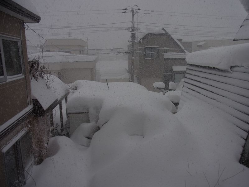 150センチをうかがう東区の積雪記録_c0025115_17534764.jpg