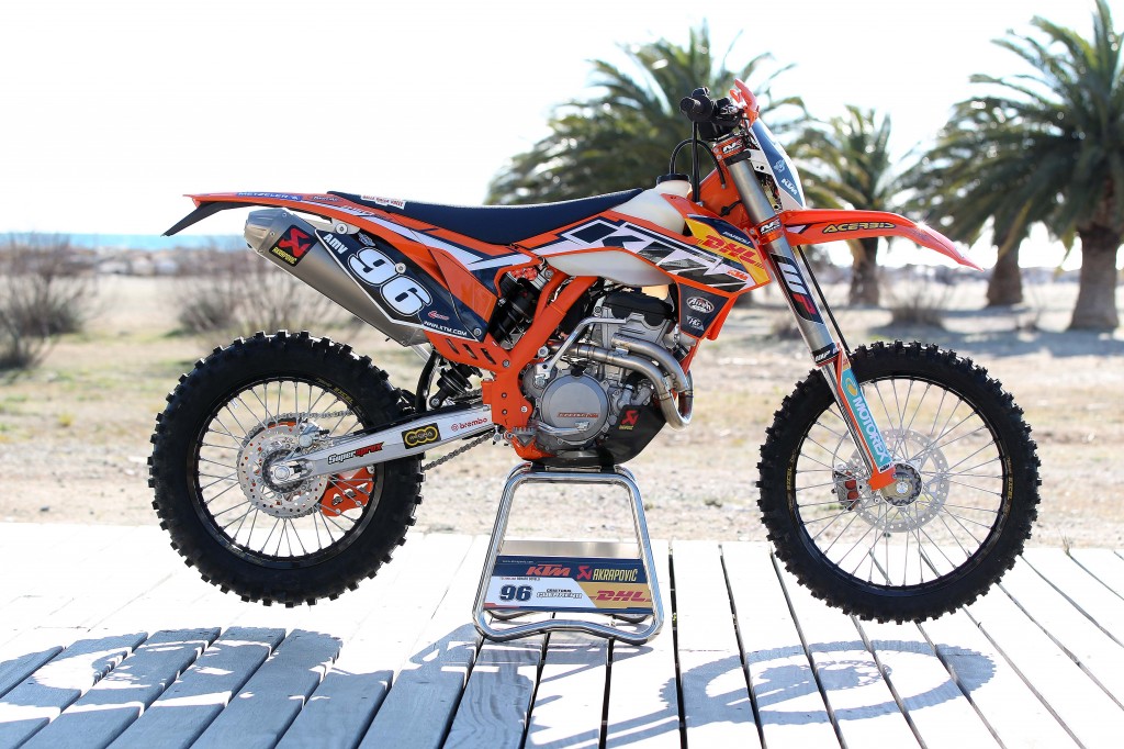 むー 画像 No.2/14] ['89-]カワサキ ZXR400/250：満を持して登場した