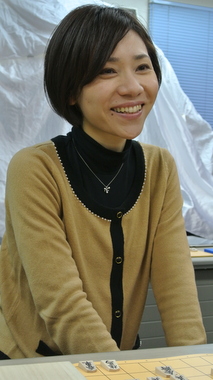 ツ部会 Vol 23香川愛生女流初段 告知 Vol 22矢内理絵子女流四段 レポート 日本将棋連盟ネット支部 将棋教室
