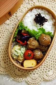 レンコン入り鶏団子弁当_c0270834_2210769.jpg