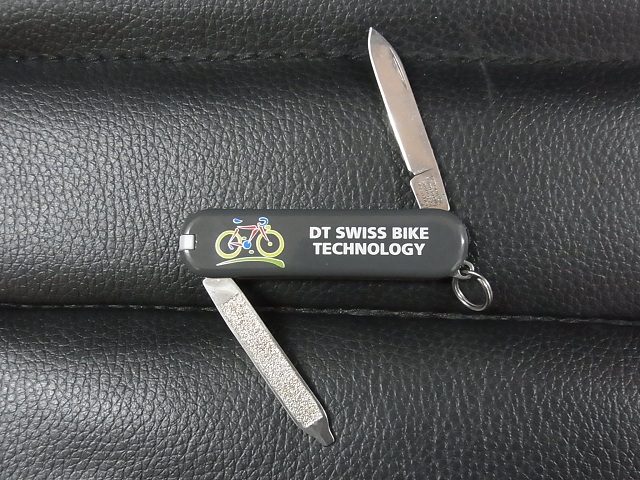 DT SWISS ×　Victorinox　スイスアーミーナイフ_a0287235_13602.jpg