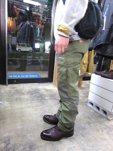 KIFFE ・・・ 2TONE Military CARGO PANTS!★! 人気出そう...♥_d0152280_21254084.jpg