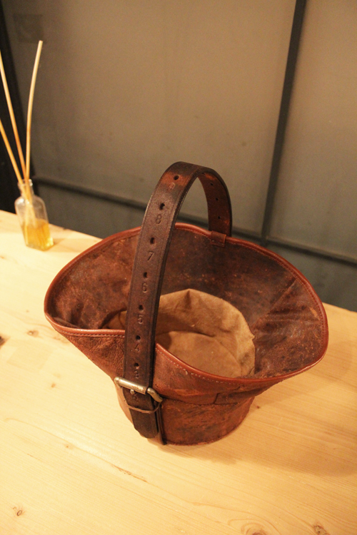 『old  leather  re:make  bag』_f0192906_19205157.jpg