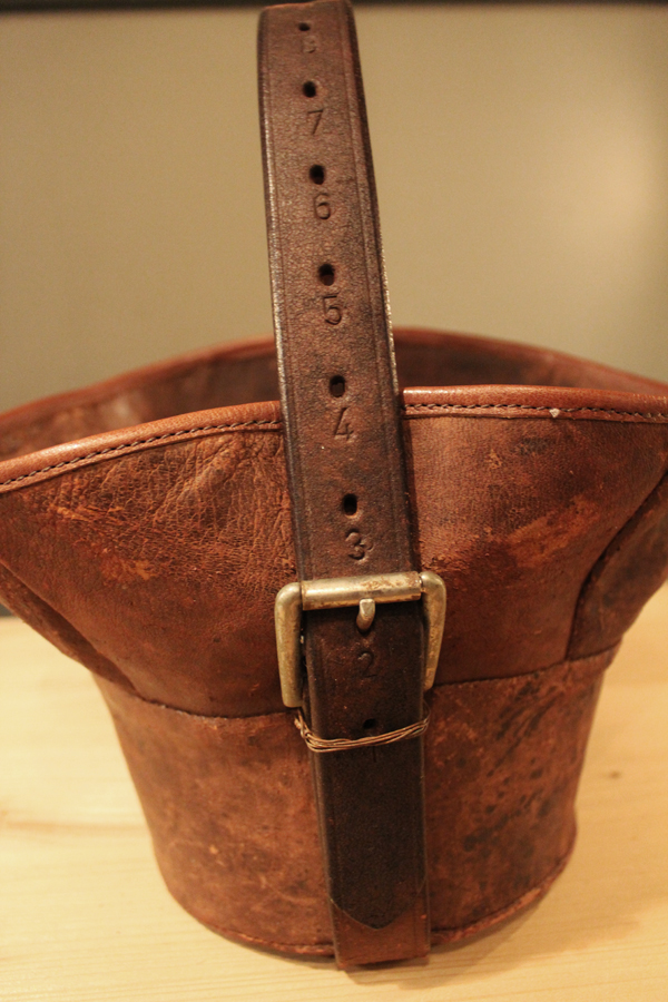 『old  leather  re:make  bag』_f0192906_19214421.jpg