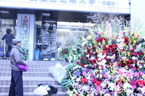 イベント装花(冬の学園祭)_d0125644_12453917.jpg