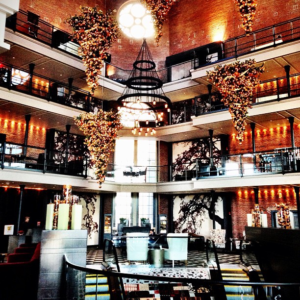 元は牢獄!’The Liberty Hotel \'in Boston_f0083294_1491328.jpg
